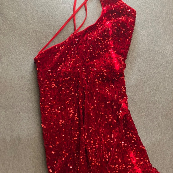 Formal Dress - Picture 5 of 5